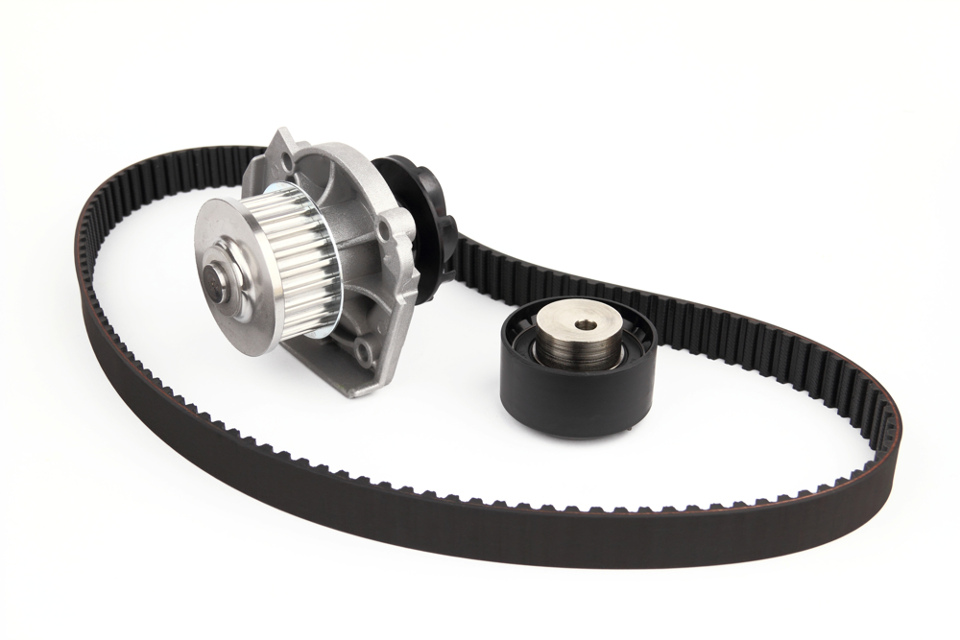 4 Signs Your Car Needs a New Timing Belt Kit / Transgold